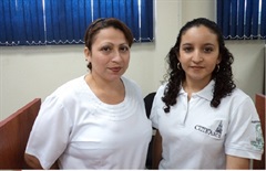 Mercedes Ines Cañas de Alvarenga y Gabriela Bonilla